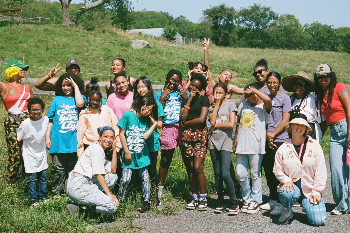 Image of a group of people at Sky High Farms.